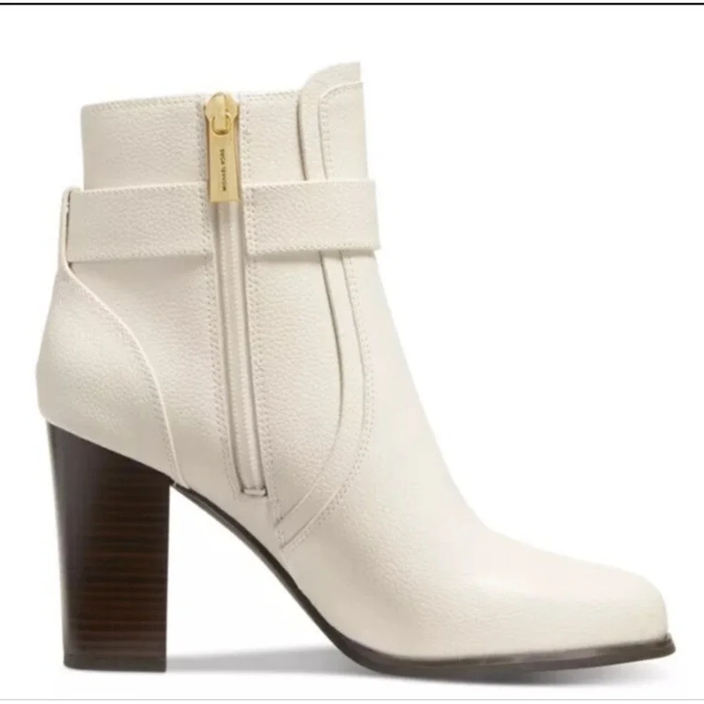 Michael Kors women's 5.5 Jilly Dress Ankle Block Heel Cream Booties Dress Logo
